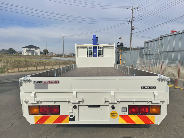 三菱ふそうファイターセルフクレーン4段増トン（6t・8t）[写真04]