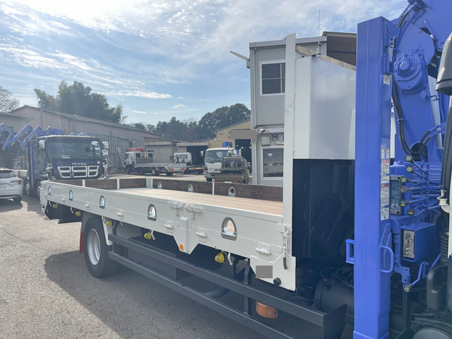 三菱ふそうファイターセルフクレーン4段増トン（6t・8t）[写真07]