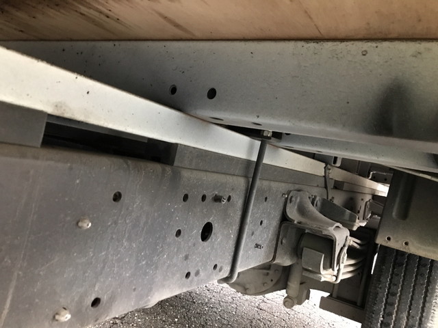 日野デュトロ平ボディ小型（2t・3t）[写真16]