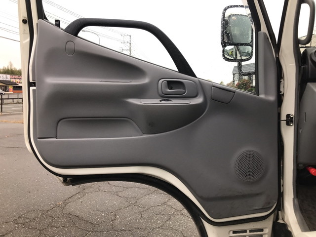 日野デュトロ平ボディ小型（2t・3t）[写真20]