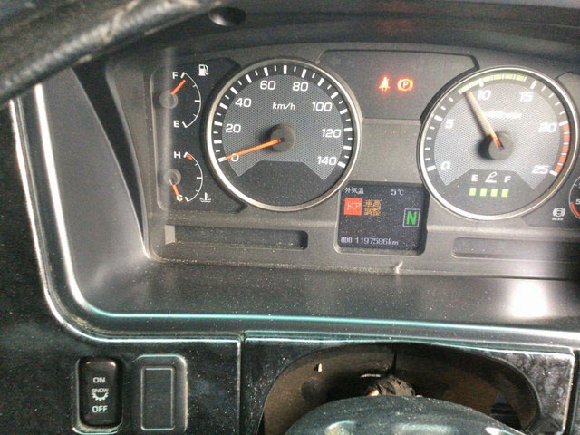 三菱ふそうスーパーグレートトレーラーヘッド（トラクターヘッド）大型（10t）[写真21]