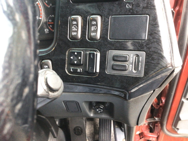 三菱ふそうスーパーグレートトレーラーヘッド（トラクターヘッド）大型（10t）[写真24]