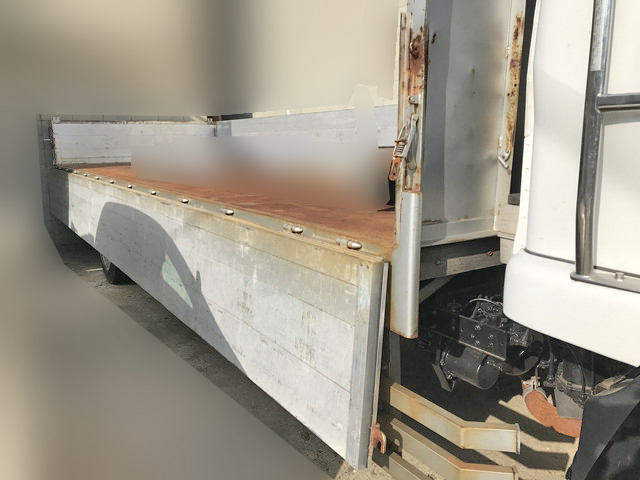 UDトラックスコンドルアルミブロック増トン（6t・8t）[写真12]