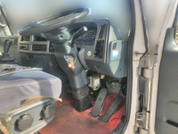 UDトラックスコンドルアルミブロック増トン（6t・8t）[写真26]