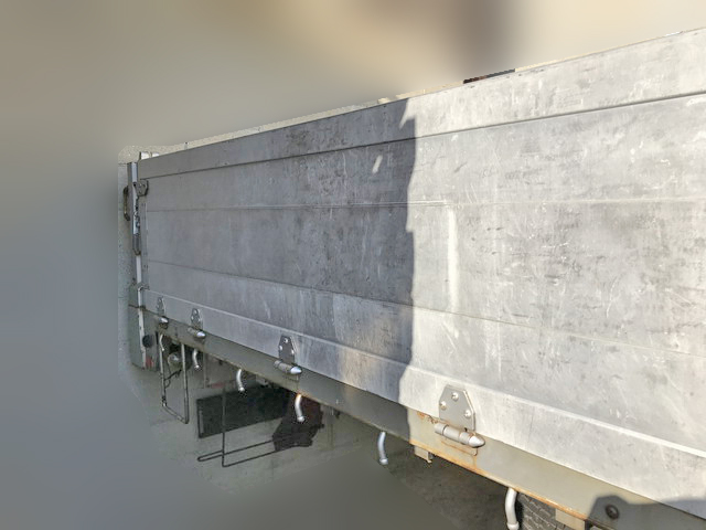 UDトラックスコンドルアルミブロック増トン（6t・8t）[写真04]