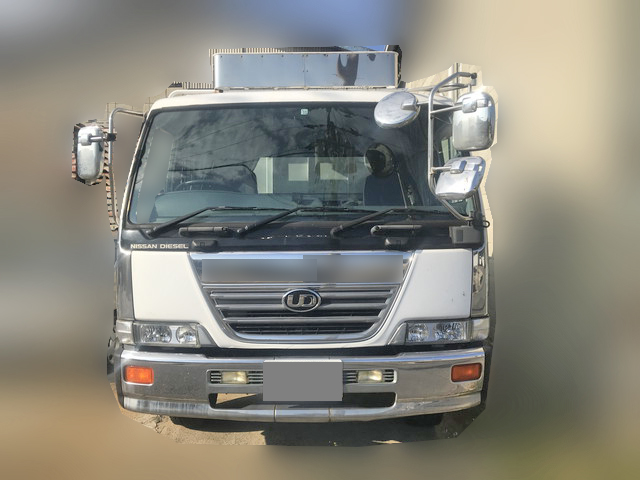 UDトラックスコンドルアルミブロック増トン（6t・8t）[写真07]