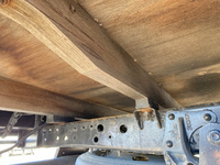 いすゞエルフ平ボディ小型（2t・3t）[写真24]