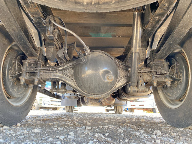 いすゞエルフ平ボディ小型（2t・3t）[写真25]