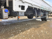 UDトラックスコンドル平ボディ中型（4t）[写真15]