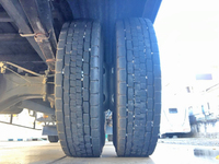 UDトラックスコンドル平ボディ中型（4t）[写真19]