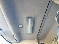 UDトラックスコンドル平ボディ中型（4t）[写真33]