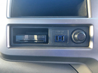 UDトラックスコンドル平ボディ中型（4t）[写真36]