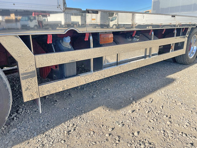 三菱ふそうスーパーグレートセルフクレーン4段大型（10t）[写真19]