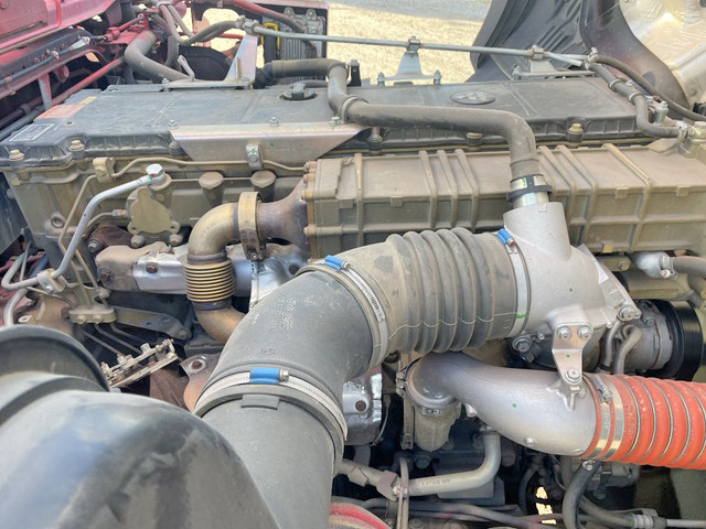 三菱ふそうスーパーグレートセルフクレーン4段大型（10t）[写真26]