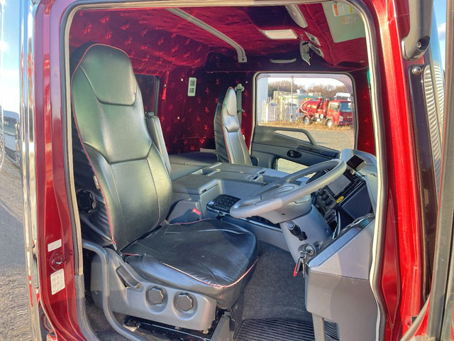 三菱ふそうスーパーグレートセルフクレーン4段大型（10t）[写真34]