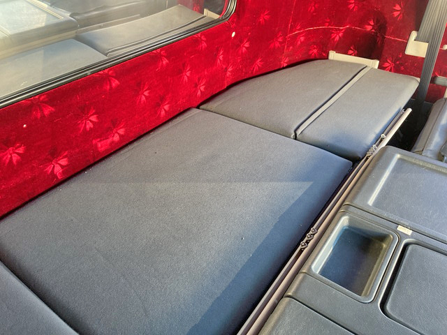 三菱ふそうスーパーグレートセルフクレーン4段大型（10t）[写真35]