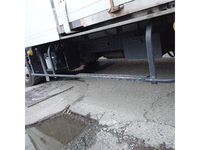 三菱ふそうキャンター冷凍車（冷蔵車）小型（2t・3t）[写真16]