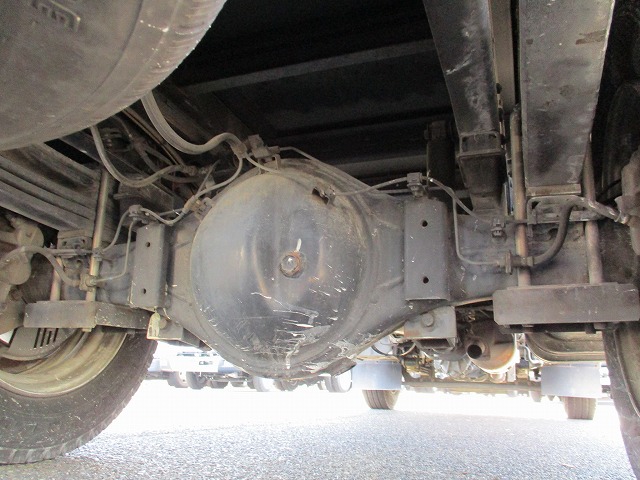 日野デュトロアルミバン小型（2t・3t）[写真10]