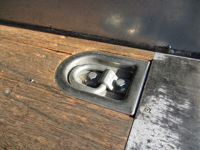 日野デュトロアルミバン小型（2t・3t）[写真17]