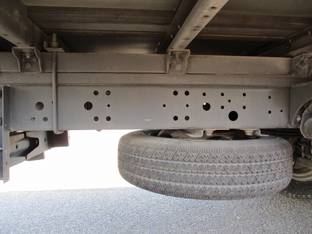 日野デュトロアルミバン小型（2t・3t）[写真09]