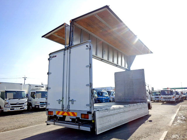いすゞフォワードアルミウイング中型（4t）[写真02]
