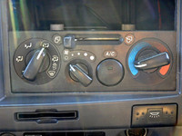 いすゞフォワードアルミウイング中型（4t）[写真23]