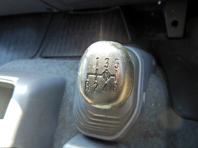 いすゞフォワードアルミウイング中型（4t）[写真26]