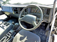 いすゞフォワードアルミウイング中型（4t）[写真28]