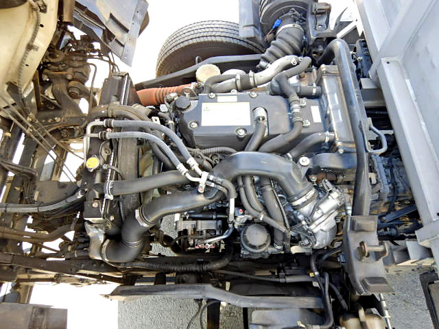 いすゞフォワードアルミウイング中型（4t）[写真29]