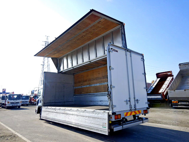 いすゞフォワードアルミウイング中型（4t）[写真04]