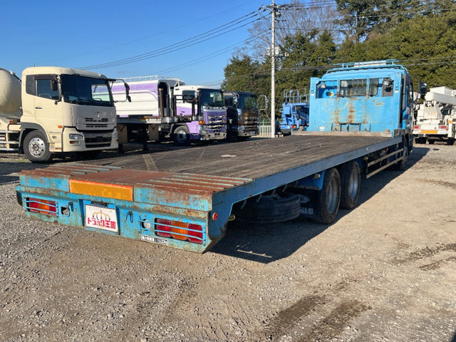 いすゞギガセルフローダー大型（10t）[写真02]