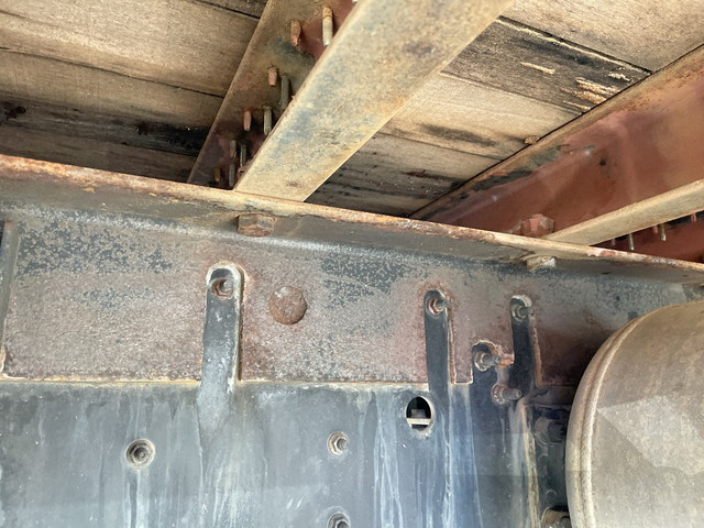 いすゞギガセルフローダー大型（10t）[写真20]