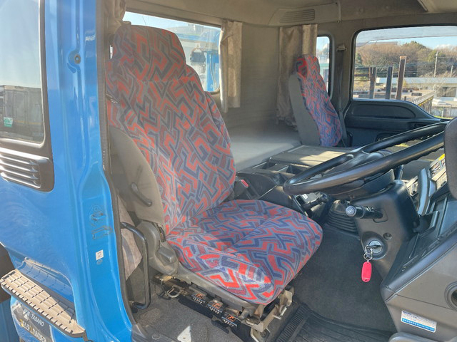 いすゞギガセルフローダー大型（10t）[写真28]