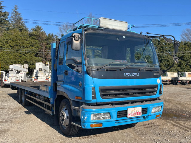 いすゞギガセルフローダー大型（10t）[写真03]