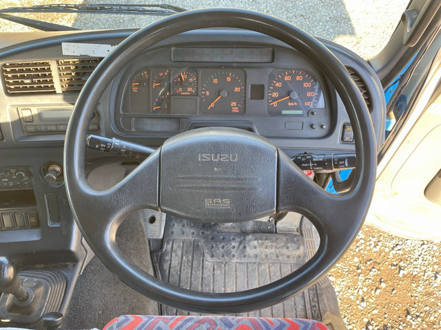 いすゞギガセルフローダー大型（10t）[写真34]