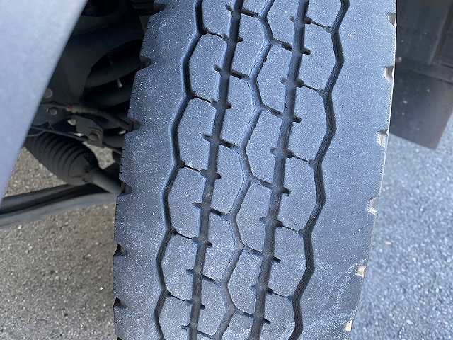 三菱ふそうキャンターアルミバン小型（2t・3t）[写真22]