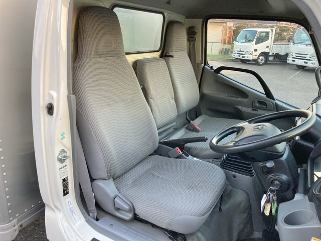 トヨタダイナアルミバン小型（2t・3t）[写真31]