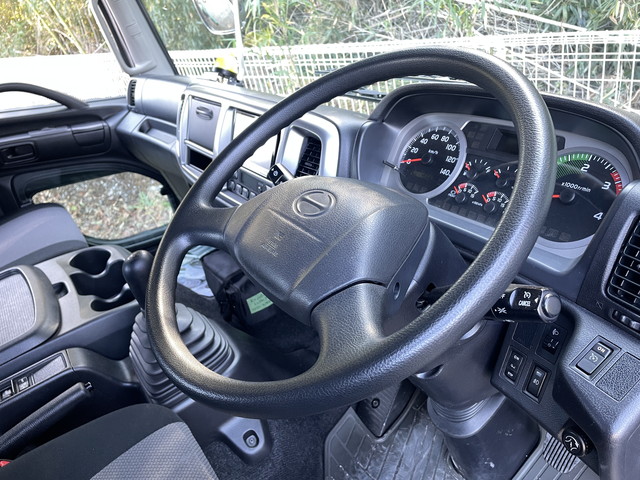 日野レンジャークレーン3段中型（4t）[写真30]