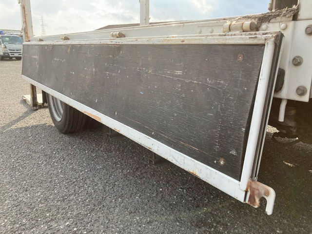 日産アトラス平ボディ小型（2t・3t）[写真12]