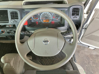 日産アトラス平ボディ小型（2t・3t）[写真35]