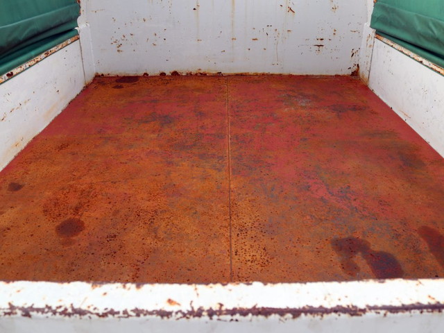 日野デュトロダブルキャブ・ダンプ小型（2t・3t）[写真10]