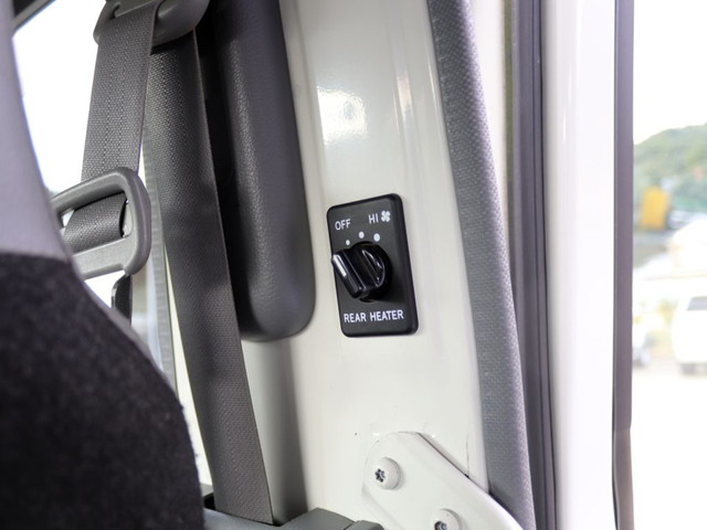 日野デュトロダブルキャブ・ダンプ小型（2t・3t）[写真16]
