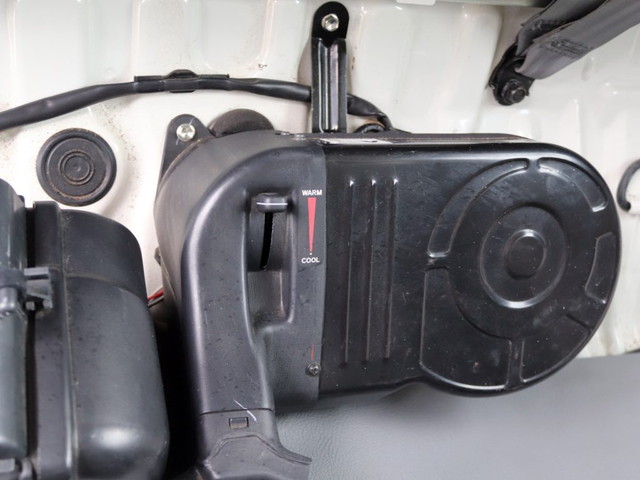 日野デュトロダブルキャブ・ダンプ小型（2t・3t）[写真17]