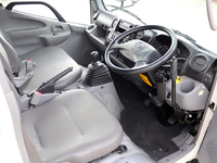 日野デュトロダブルキャブ・ダンプ小型（2t・3t）[写真31]