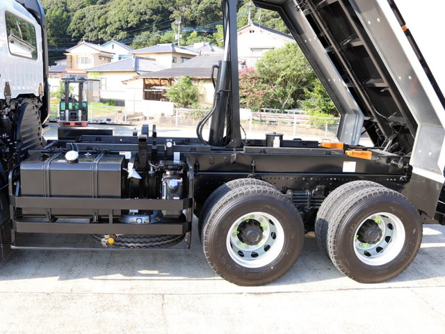 日野プロフィアダンプ大型（10t）[写真17]