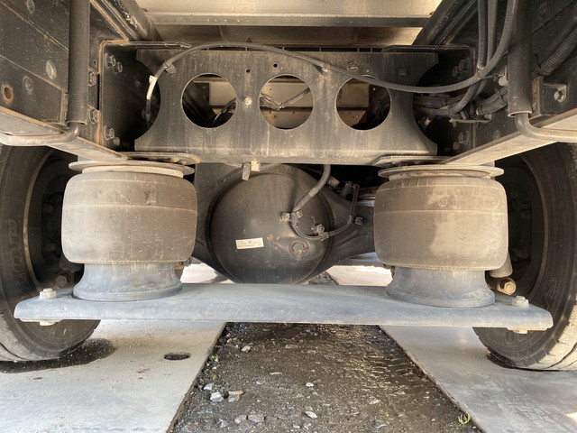 三菱ふそうスーパーグレートアルミウイング大型（10t）[写真22]