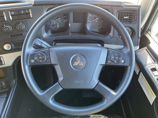 三菱ふそうスーパーグレートアルミウイング大型（10t）[写真31]