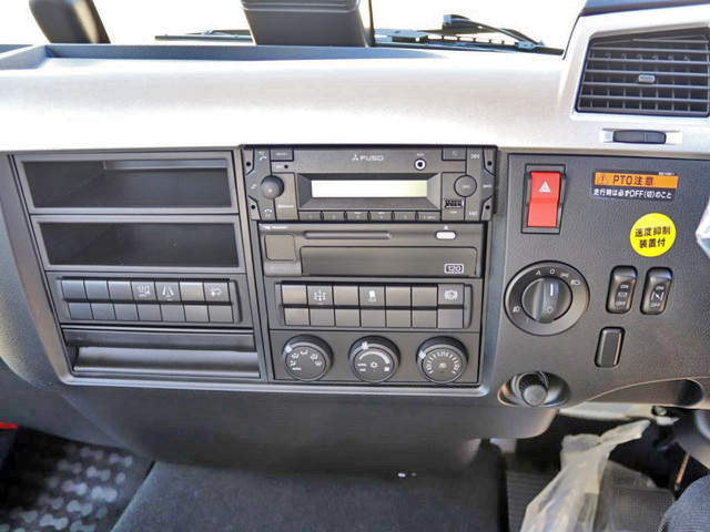 三菱ふそうファイターセルフクレーン4段増トン（6t・8t）[写真25]