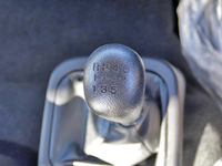 三菱ふそうファイターセルフクレーン4段増トン（6t・8t）[写真06]