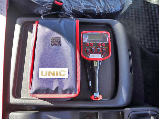 三菱ふそうファイターセルフクレーン4段増トン（6t・8t）[写真09]